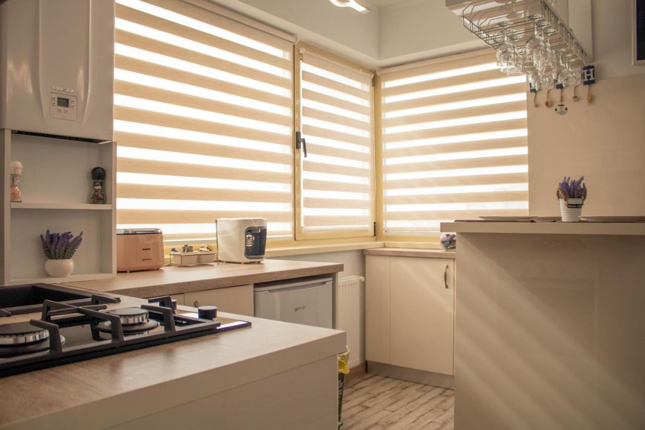 Yzza Apartament Navodari Dış mekan fotoğraf