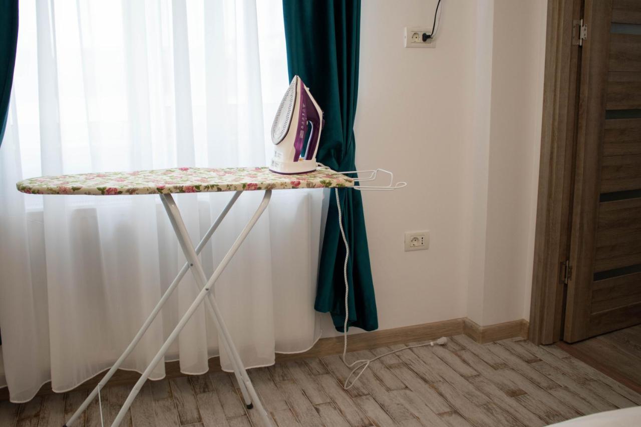 Yzza Apartament Navodari Dış mekan fotoğraf