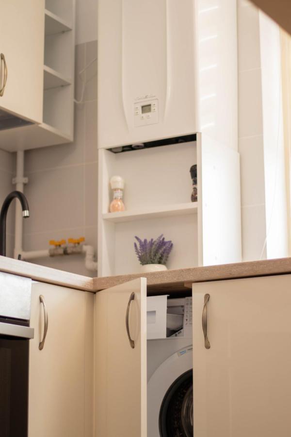 Yzza Apartament Navodari Dış mekan fotoğraf