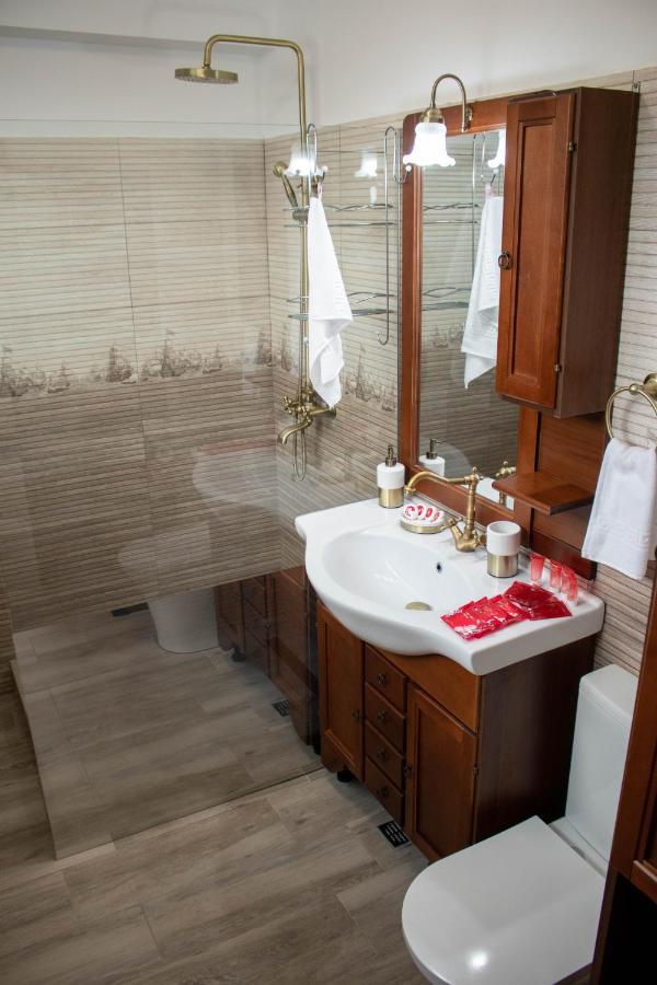 Yzza Apartament Navodari Dış mekan fotoğraf