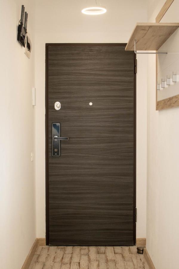 Yzza Apartament Navodari Dış mekan fotoğraf