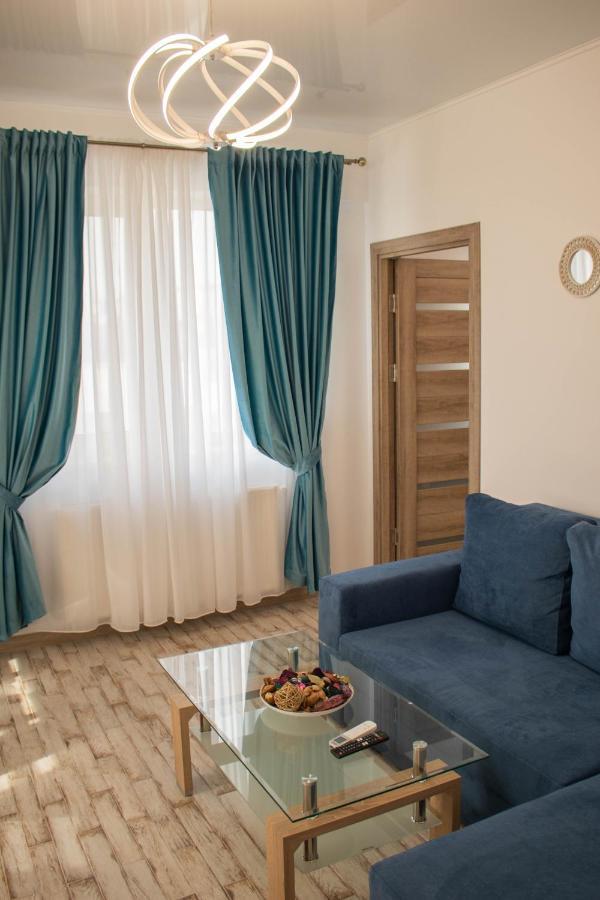 Yzza Apartament Navodari Dış mekan fotoğraf